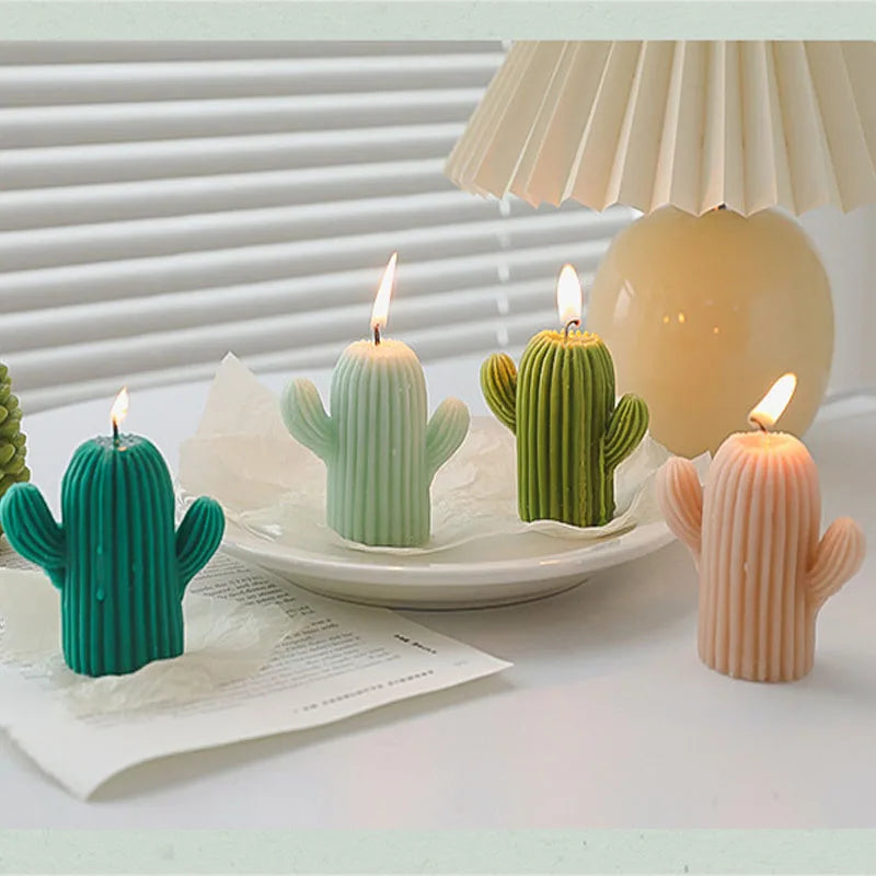 Home Decorative Candles Handmade Cactus Scented Candles Soy Wax Aromatic Candles for New Year Decoration House Ins Photo Props