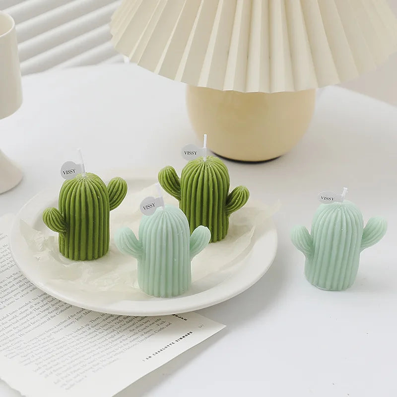 Home Decorative Candles Handmade Cactus Scented Candles Soy Wax Aromatic Candles for New Year Decoration House Ins Photo Props